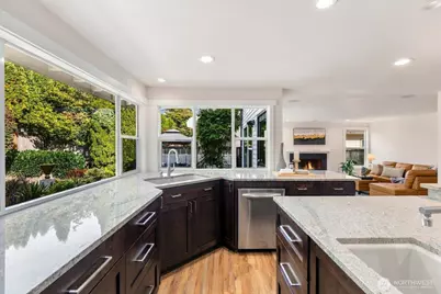 12470 NE 162nd Street, Woodinville, WA 98072 - Photo 11
