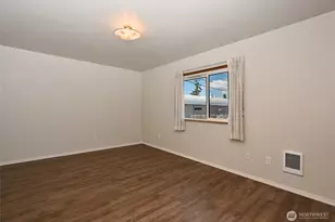 3215 21st St, Everett, WA 98201 - Photo 27
