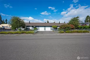 3215 21st St, Everett, WA 98201 - Photo 35