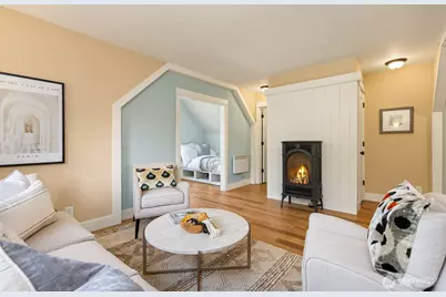 9536 NE North Town Loop, Bainbridge Island, WA 98110 - Photo 33