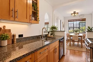 3121 Franklin Ave E, Seattle, WA 98102 - Photo 11