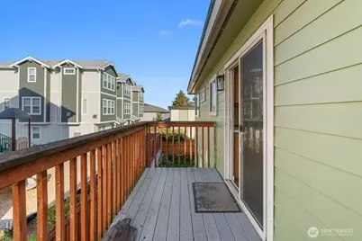 14438 34th Avenue S #4, Tukwila, WA 98168 - Photo 9