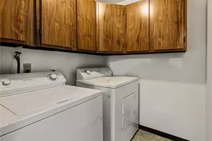 9031 Fremont Ave N, Seattle, WA 98103 - Photo 27