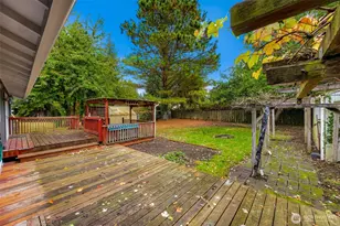 811 Bingham Pl, Sedro Woolley, WA 98284 - Photo 27