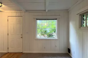 2727 NE 92nd St, Seattle, WA 98115 - Photo 7