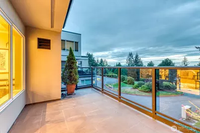 11122 NE 41st Drive #35, Kirkland, WA 98033 - Photo 5