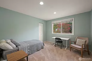 21143 NE 16th St, Sammamish, WA 98074 - Photo 13