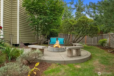 21143 NE 16th Street, Sammamish, WA 98074 - Photo 21