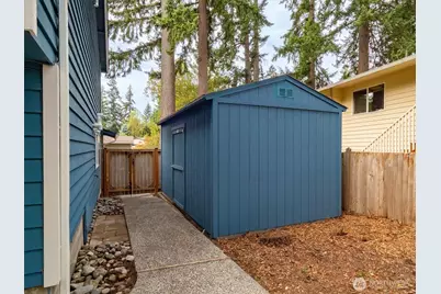 17417 71st Avenue W, Edmonds, WA 98026 - Photo 31