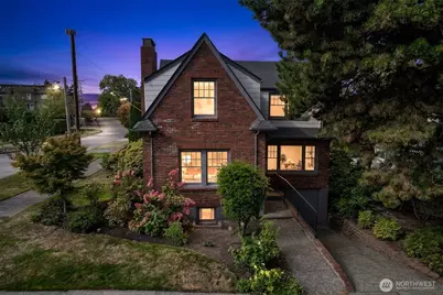 1443 Palm Avenue SW, Seattle, WA 98116 - Photo 3