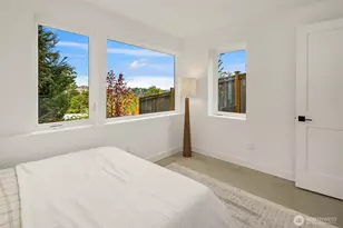 530 W Barrett St, Seattle, WA 98119 - Photo 15