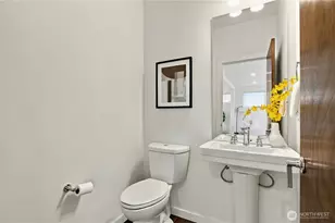 13768 Wayne Pl N, Seattle, WA 98133 - Photo 11
