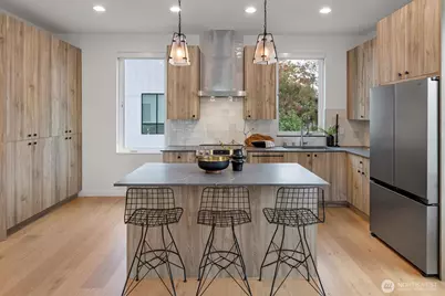 8541 14th Avenue NW #B, Seattle, WA 98117 - Photo 13