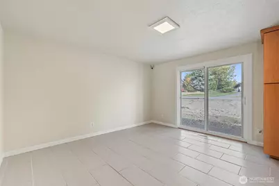 4324 108th Avenue E, Edgewood, WA 98372 - Photo 13