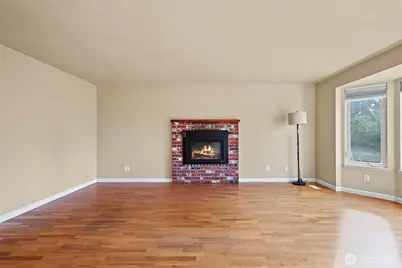 4324 108th Avenue E, Edgewood, WA 98372 - Photo 3
