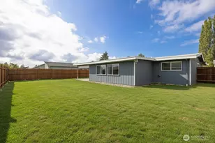 560 11th St, Blaine, WA 98230 - Photo 31
