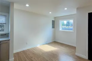 608 SW 142nd St, Burien, WA 98166 - Photo 5