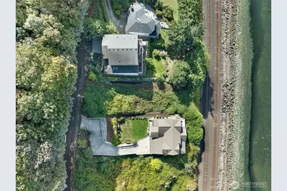 12016 Possession Lane, Edmonds, WA 98026 - Photo 13