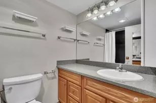 4540 8th Ave NE, Seattle, WA 98105 - Photo 15