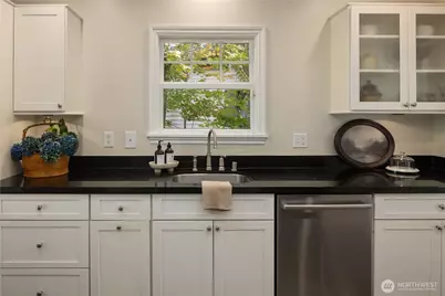 1616 SW 152nd Street, Burien, WA 98166 - Photo 9