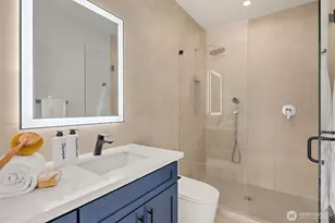 532 W Barrett St, Seattle, WA 98119 - Photo 11