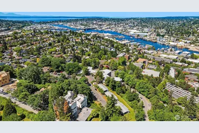 534 W Barrett Street, Seattle, WA 98119 - Photo 29