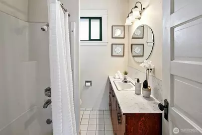 4743 5th Avenue NE, Seattle, WA 98105 - Photo 17