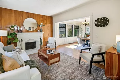 4743 5th Avenue NE, Seattle, WA 98105 - Photo 3