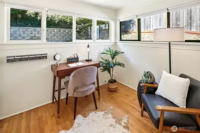4743 5th Avenue NE, Seattle, WA 98105 - Photo 13