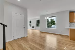 15724 King Pl, Lynnwood, WA 98087 - Photo 17