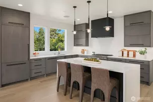 138 8th Ct, Kirkland, WA 98033 - Photo 5