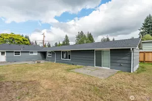 10 E Beech St, Everett, WA 98203 - Photo 35