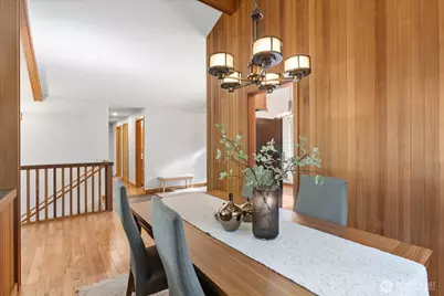 5470 NE 200th Place, Lake Forest Park, WA 98155 - Photo 9
