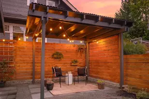 101 NE 57th St, Seattle, WA 98105 - Photo 21