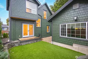 101 NE 57th St, Seattle, WA 98105 - Photo 19