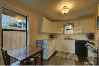 14637 8th Avenue SW, Burien, WA 98166 - Photo 11