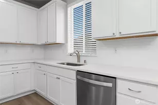 8745 151st St E, Puyallup, WA 98375 - Photo 13