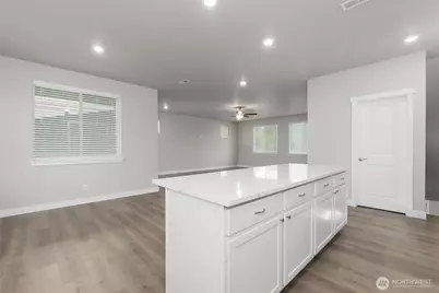8745 151st Street E, Puyallup, WA 98375 - Photo 15