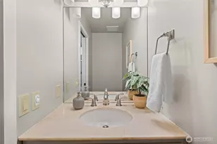 13730 15th Ave NE, Seattle, WA 98125 - Photo 17