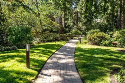 13730 15th Avenue NE #E203, Seattle, WA 98125 - Photo 33
