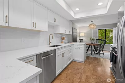 13730 15th Avenue NE #E203, Seattle, WA 98125 - Photo 9