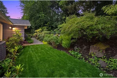 2647 80th Avenue NE, Medina, WA 98039 - Photo 27