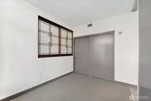 2033 2nd Ave, Seattle, WA 98121 - Photo 17
