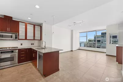2033 2nd Avenue #1701, Seattle, WA 98121 - Photo 15