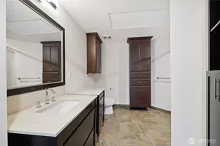 2033 2nd Ave, Seattle, WA 98121 - Photo 19
