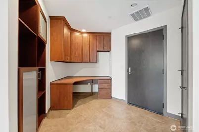 2033 2nd Avenue #1701, Seattle, WA 98121 - Photo 3