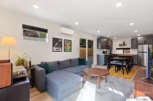 820 B S Rose St, Seattle, WA 98108 - Photo 3