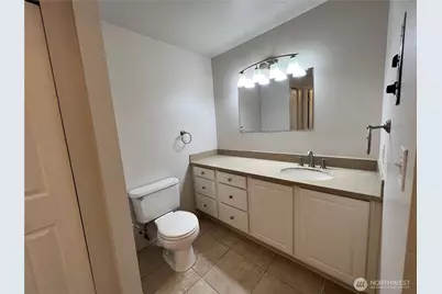 12004 Slater Avenue NE #D5, Kirkland, WA 98034 - Photo 9
