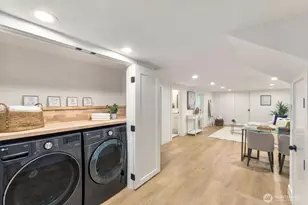 9752 Evanston Ave N, Seattle, WA 98103 - Photo 31