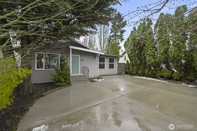 8742 3rd Avenue NW, Seattle, WA 98117 - Photo 1